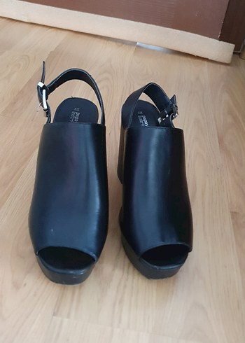 Siyah Platform Topuklu Kadın Ayakkabı - Görsel 3