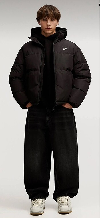 Pull and Bear STWD mont