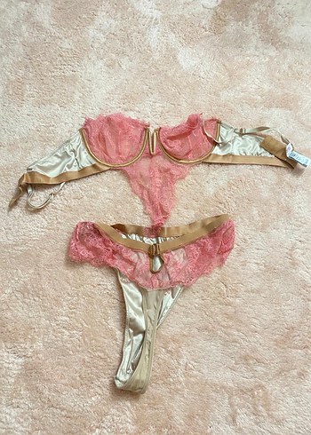 Pierre Cardin Kullanılmış Pembe Nakışlı Bohem Parisian Sütyen