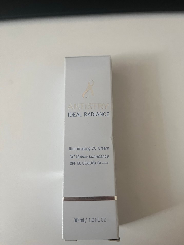 Artistry Ideal Radiance Açık Renk CC Krem - Görsel 2
