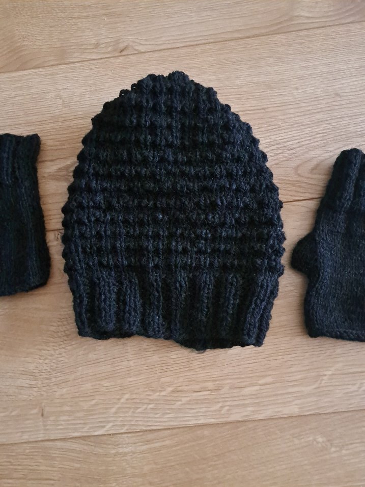 Siyah Örgü Kadın Bere ve Parmaksız Eldiven - Görsel 2