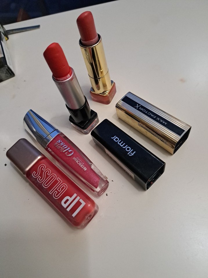 Kırmızı Tonlarda Ruj ve Dudak Parlatıcısı Seti - Görsel 2