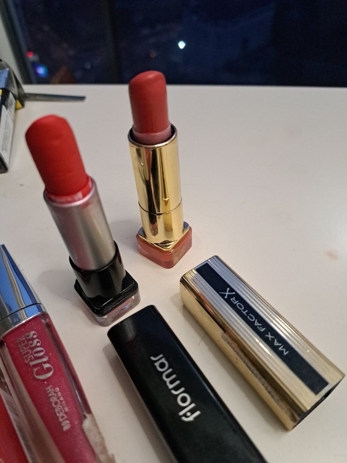 Kırmızı Tonlarda Ruj ve Dudak Parlatıcısı Seti - Görsel 5