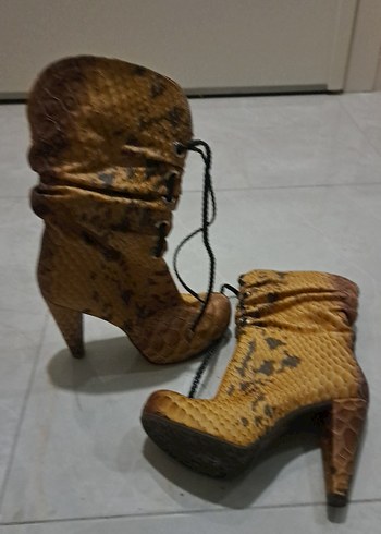 deri bağcıklı cizme - Görsel 2