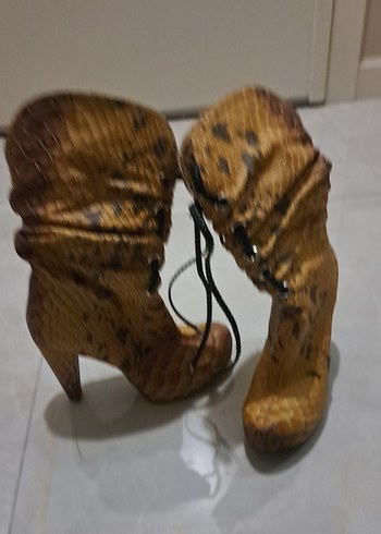 deri bağcıklı cizme - Görsel 3