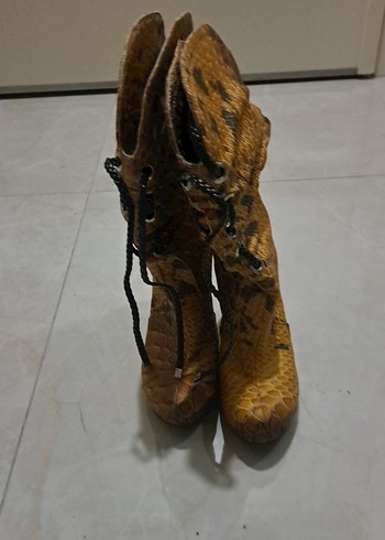 deri bağcıklı cizme - Görsel 4