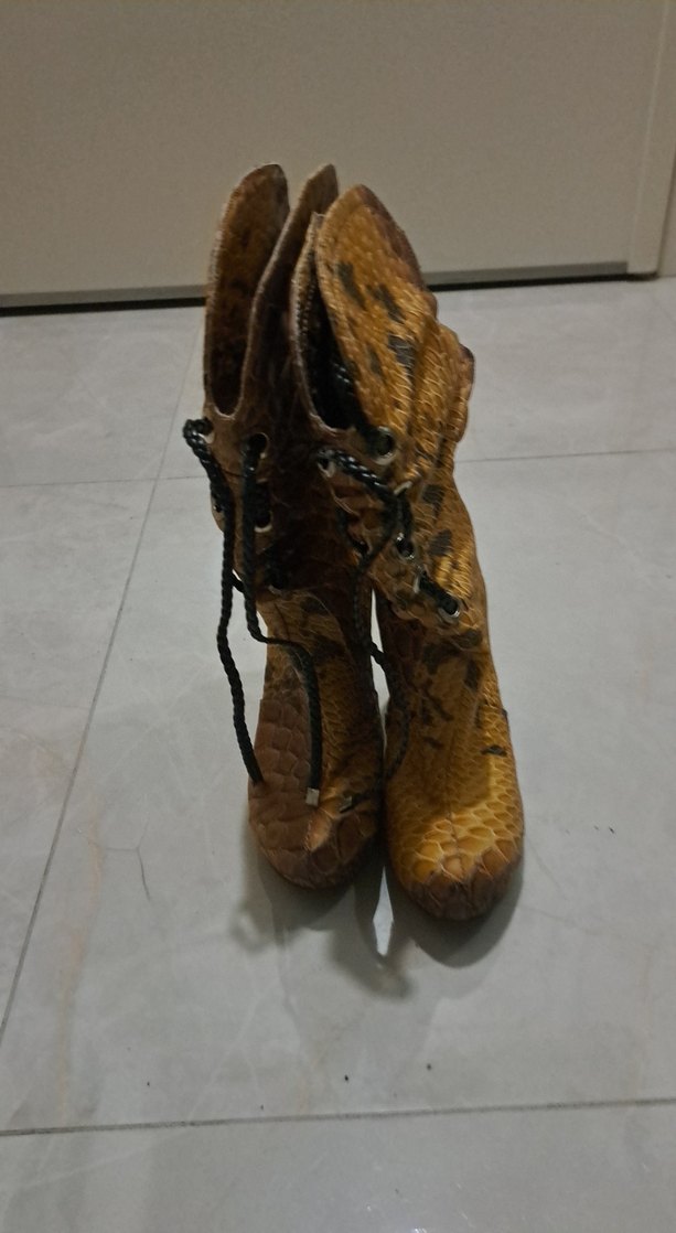 deri bağcıklı cizme - Görsel 4