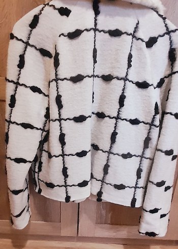 Sokak Stili Beyaz Gri Fermuarlı Kürklü Ceket - Görsel 3