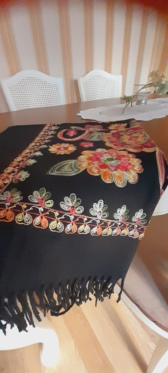 Boncuk İşlemeli Bohem Kadın Şal - Görsel 2