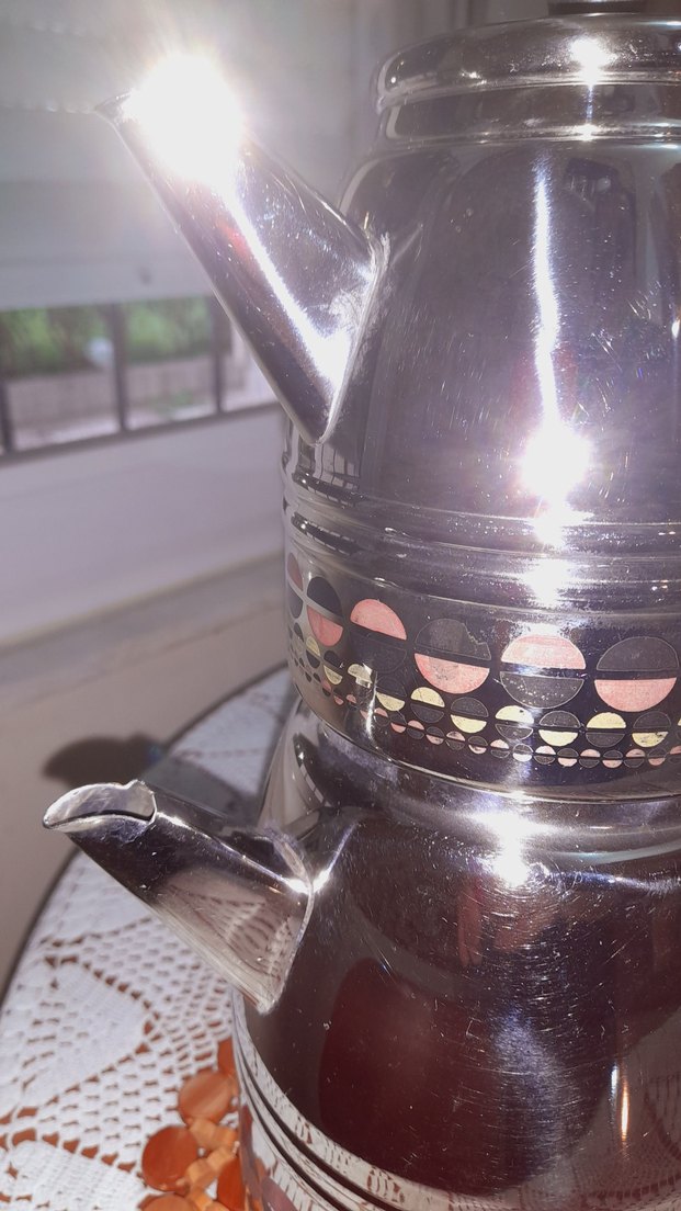 Kahverengi Desenli Metal Çaydanlık - Görsel 3