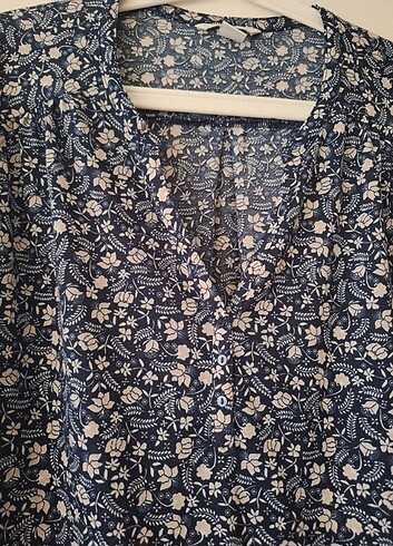 l Beden çeşitli Renk H&M CICEK DESENLI L BEDEN BLUZ