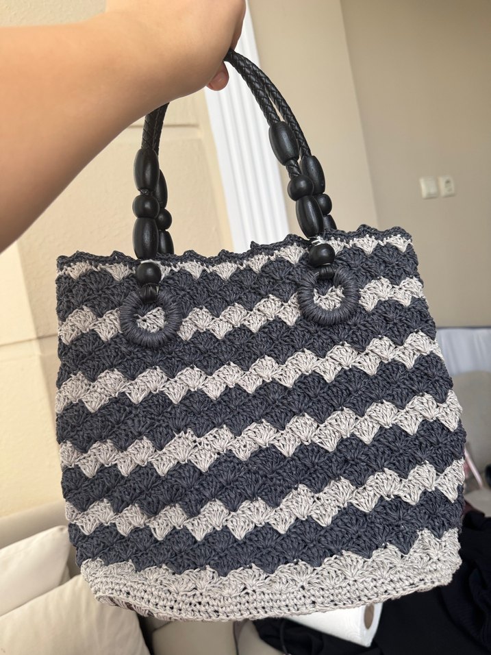 Gri Zebra Desenli Örgü Kadın Çanta - Görsel 3