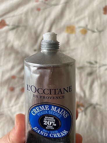 Beden LOCCITANE HAND CREAM