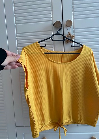 Sarı Keten Kısa Kollu Salaş Crop Top - Görsel 2