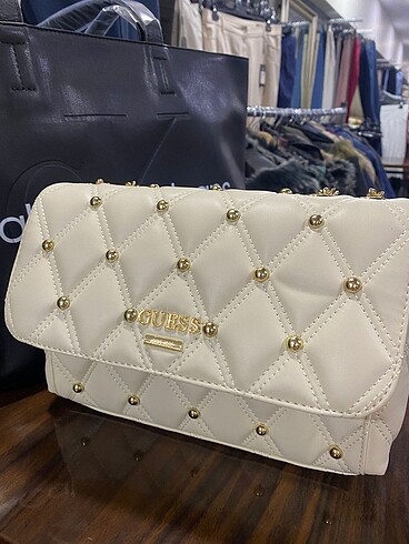  Beden Guess Çanta