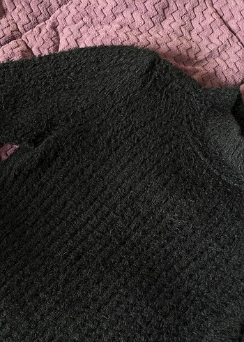 Lc waikiki siyah tüylü crop kazak - Görsel 3