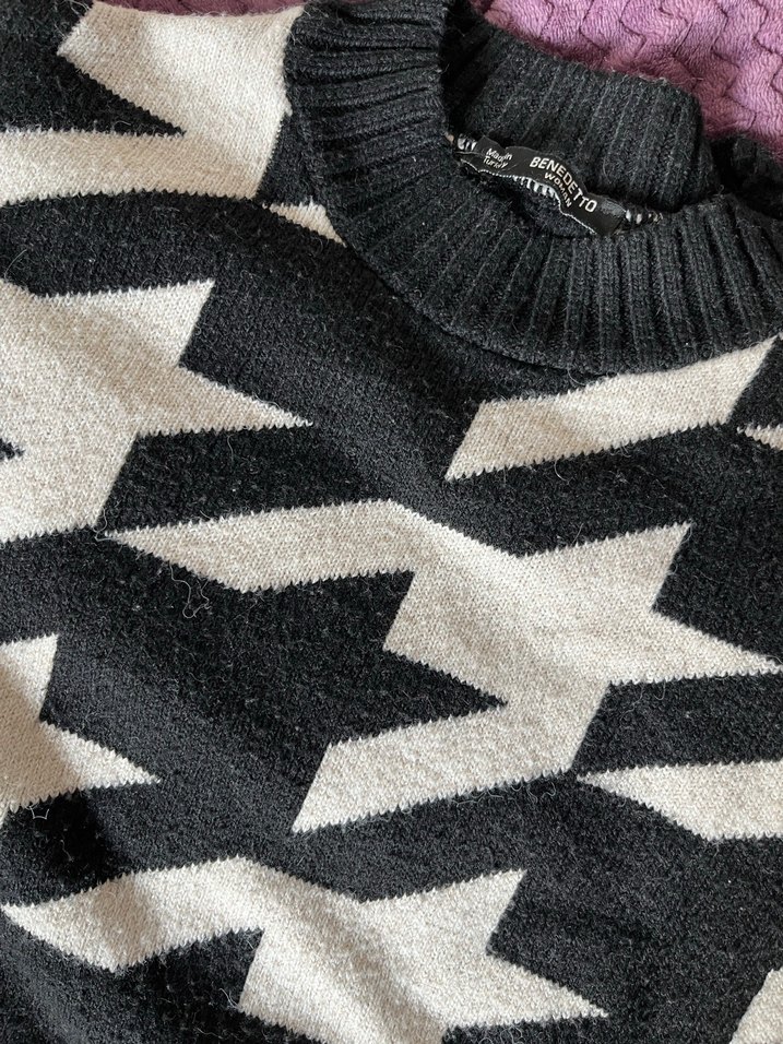 Siyah beyaz desenli kazak - Görsel 2