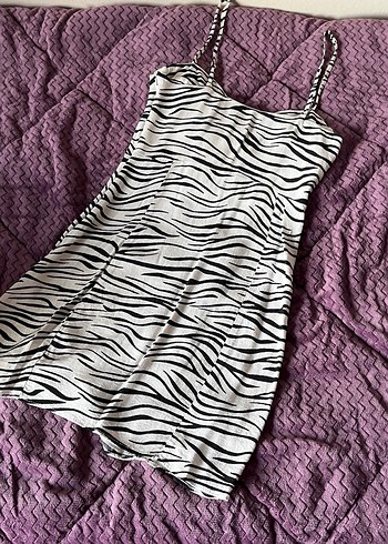 Bershka Zebra Desenli Mini Elbise - Görsel 3