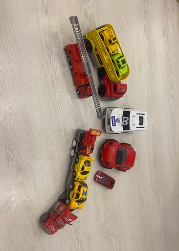 Beden Renkli Oyuncak Çeşitli Arabalar 11 parça