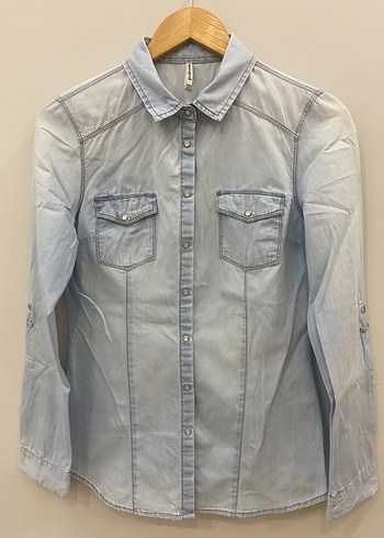 Stradivarius M Yıkama Efektli Kadın Açık Mavi Jean Gömlek - Görsel 5