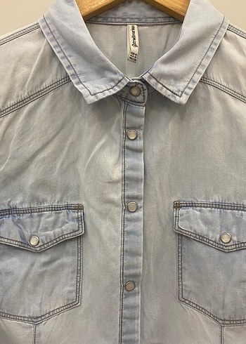 Stradivarius M Yıkama Efektli Kadın Açık Mavi Jean Gömlek - Görsel 8