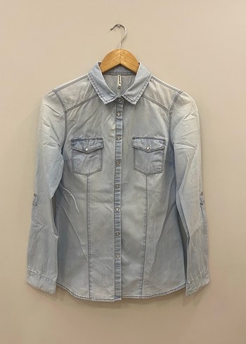 Stradivarius M Yıkama Efektli Kadın Açık Mavi Jean Gömlek - Görsel 3