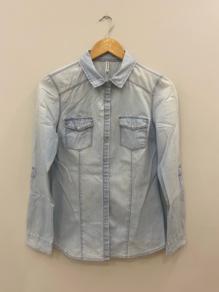 Stradivarius M Yıkama Efektli Kadın Açık Mavi Jean Gömlek - Görsel 4