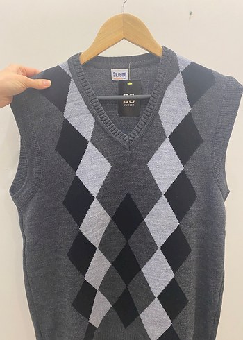 Gri V Yaka Baklava Desenli Erkek Süveter - Görsel 3