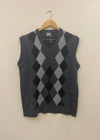 Gri V Yaka Baklava Desenli Erkek Süveter - Görsel 4