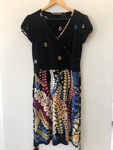 Koton Koton M/L uyumlu Desenli Yazlık Kruvaze Elbise