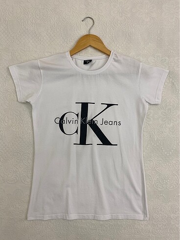 Calvin Klein Beyaz Basic Tshirt