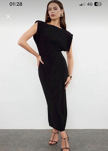 Siyah Yüksek Yakalı Midi Kadın Elbise - Görsel 4