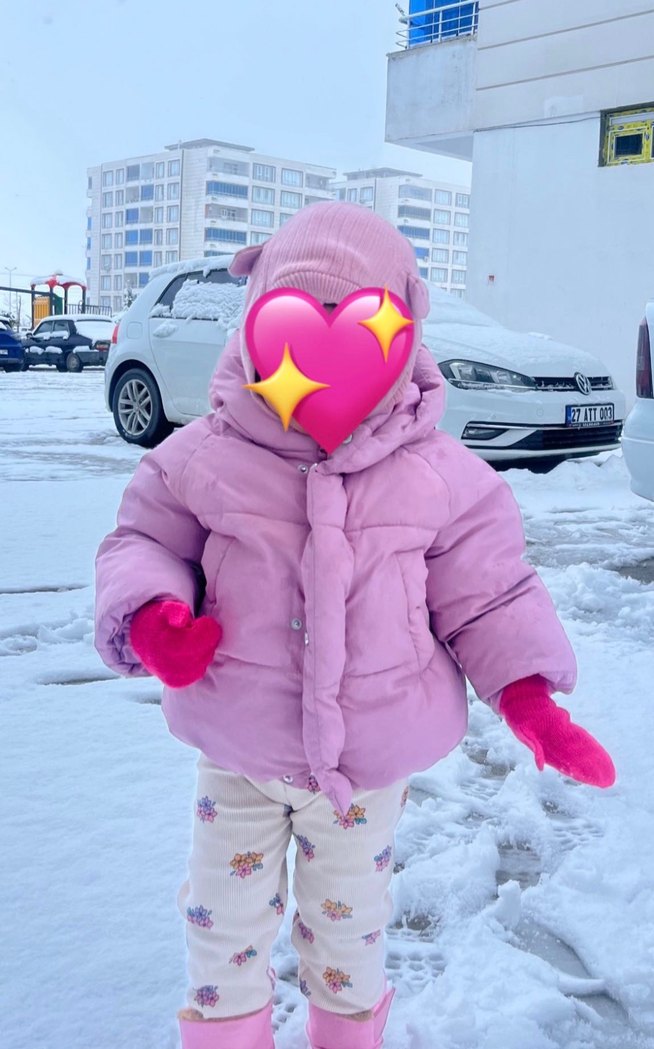 Kız Çocuk Pembe Kapüşonlu Düğmeli Mont - Görsel 4