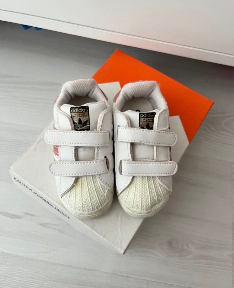 Kız Çocuk Beyaz Cırtlı Spor Ayakkabı - Görsel 2