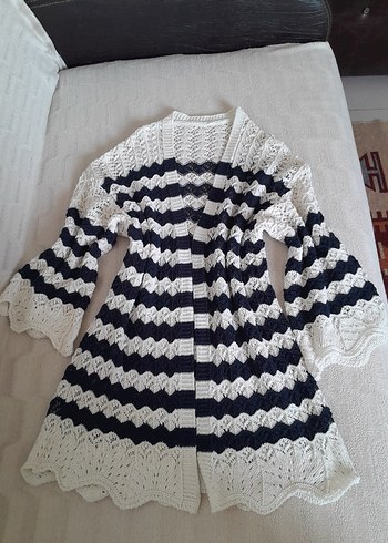 baharlik mevsimlik delikli koton örgü hırka