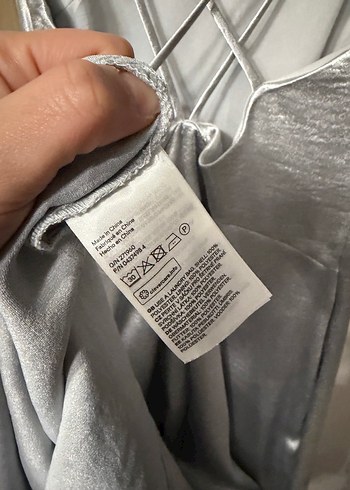 H&M gümüş rengi Askılı V Yaka Uzun abiye - Görsel 7