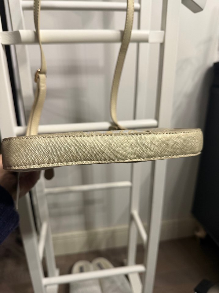 Tommy Hilfiger Altın Rengi Kadın Çapraz Çanta - Görsel 4