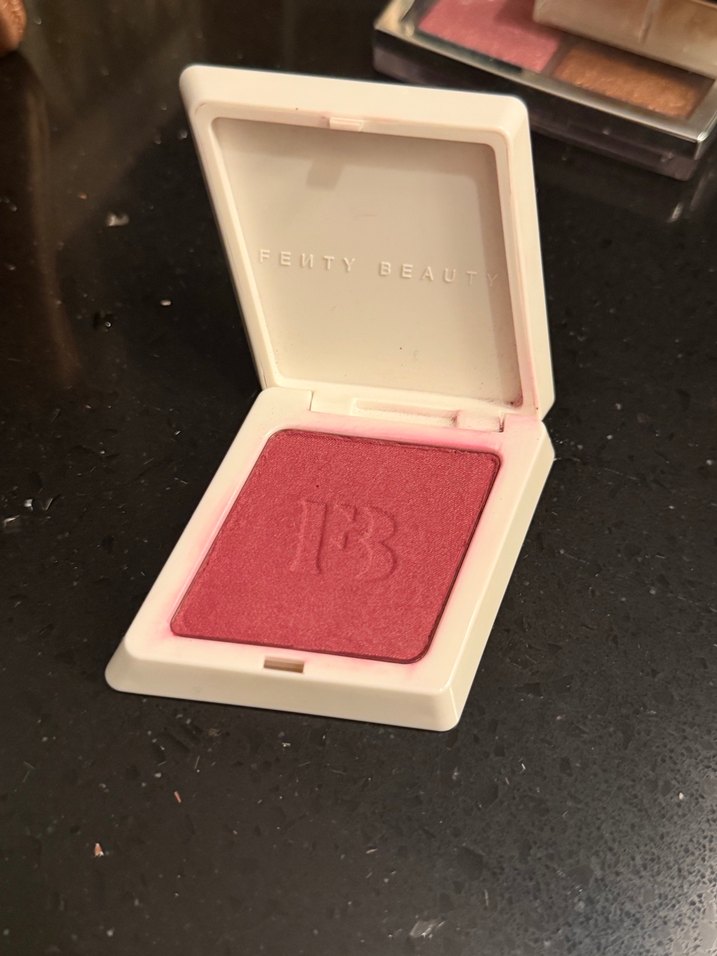 Fenty Beauty Allık - Görsel 3