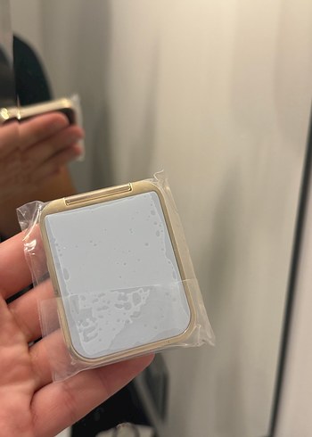 Miu Miu beauty kompakt ayna - Görsel 2