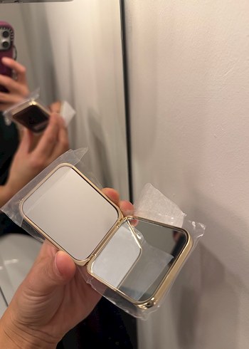 Miu Miu beauty kompakt ayna - Görsel 3