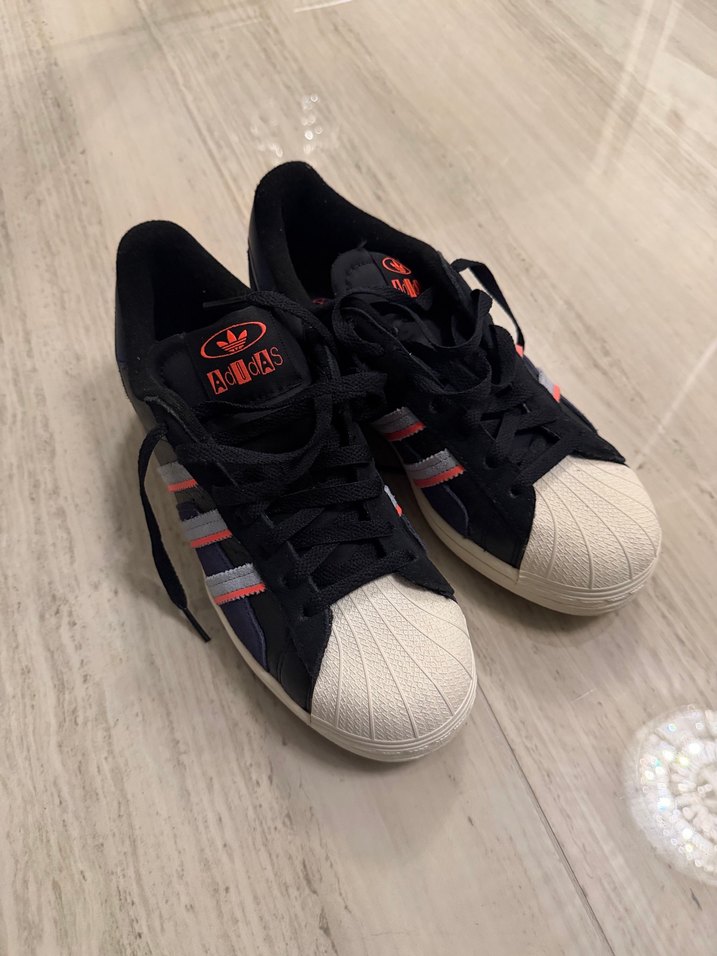 Adidas superstar ayakkabı - Görsel 2