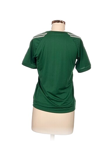 l Beden Diğer T-shirt %70 İndirimli.