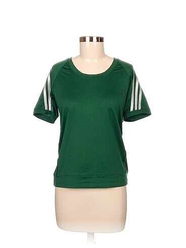 Diğer T-shirt %70 İndirimli.