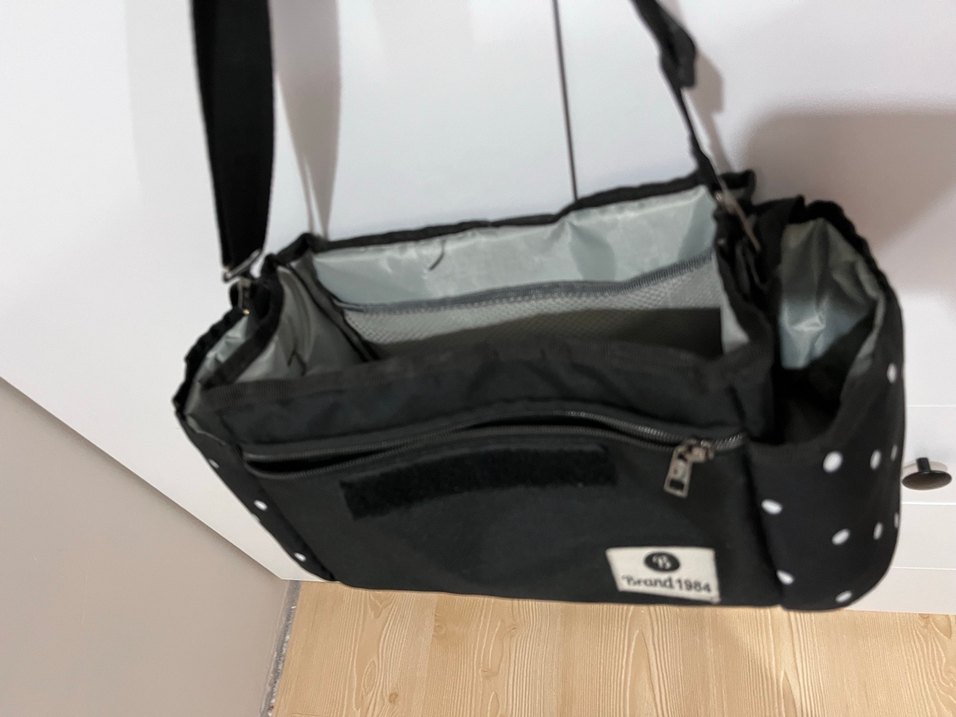 Siyah Bebek Arabası Çanta - Görsel 4