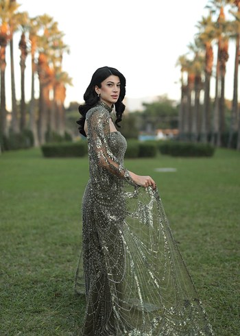 Uzun Drapeli Straplez Nakışlı Kadın Abiye - Görsel 4