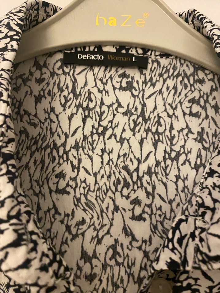 Gri Yılan Desenli Uzun Kollu Kadın Gömlek - Görsel 2