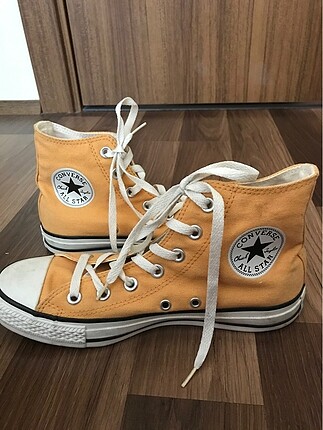 Sarı converse
