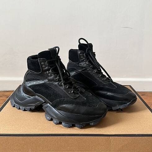 ASOS EDITION High Top Trainers