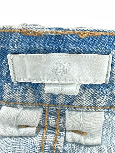 38 Beden mavi Renk H&M Mini Şort %70 İndirimli.