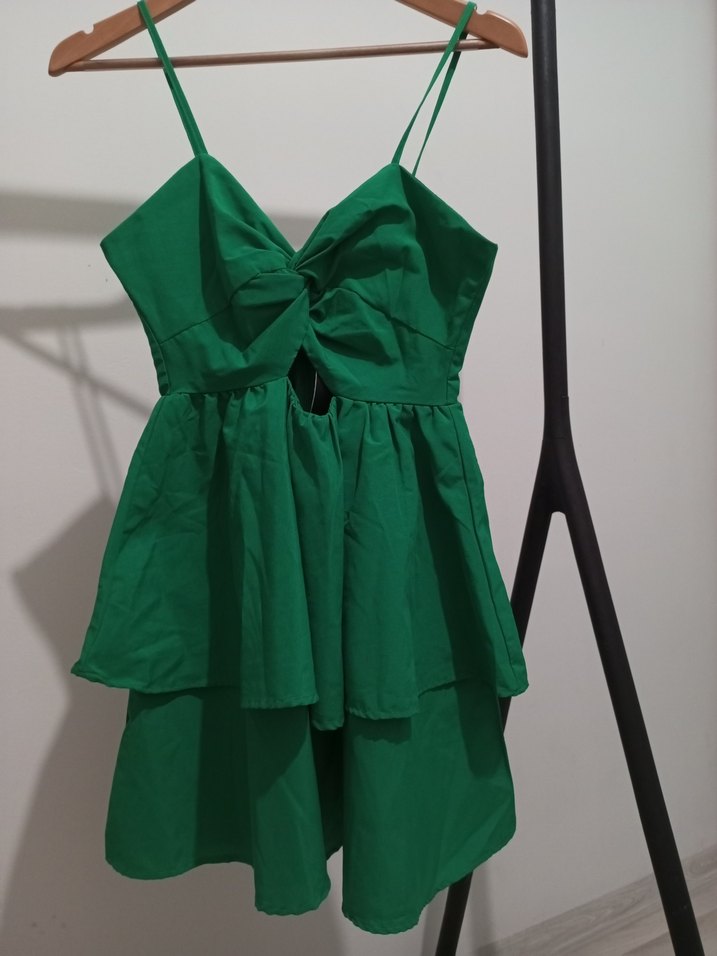 Yeşil Mini Kat Katlı İnce Askılı Elbise - Görsel 2